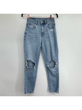 American Eagle Light Wash Distressed Knee Hole Mom Jeans Size 23